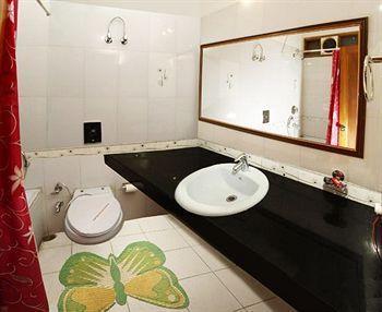 Hotel Ashoka International New Delhi Exterior photo